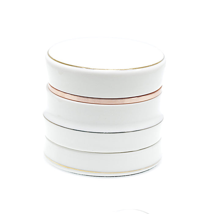 Ceramic 4 Layer Bottom Anti-Slip Flannel Pad Zinc Alloy Weed Grinder-White